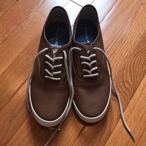 American Eagle brown faux brown leather shoes